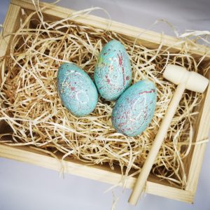 Huevos de pascua de chocolate artesanal